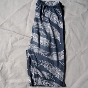 Agnes and Dora S/M feather leggings